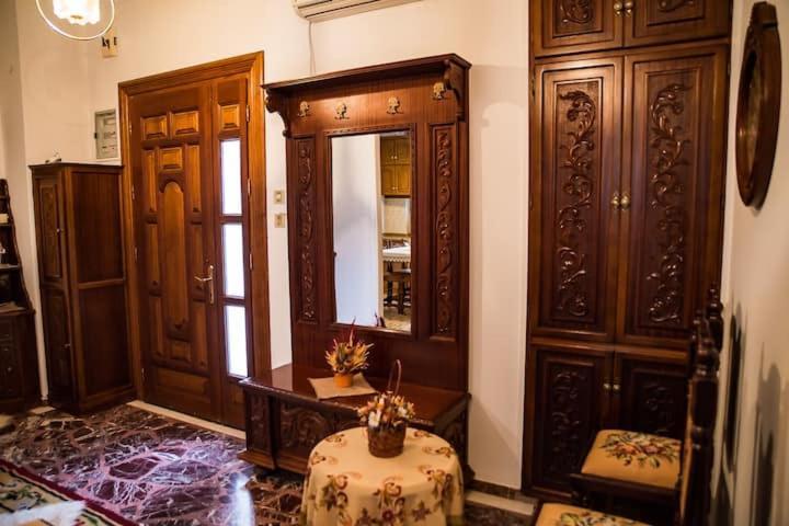 Traditional Antique Deco House 칼람파카 외부 사진